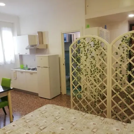 Διαμέρισμα Urbino 33 *